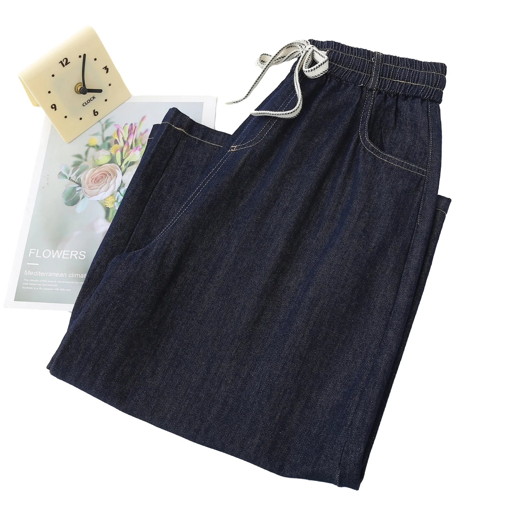 Pantalon Capri en jean rétro grande taille été 2026, taille élastique, coupe ajustée, polyvalent, décontracté, pour femmes aux courbes généreuses 476