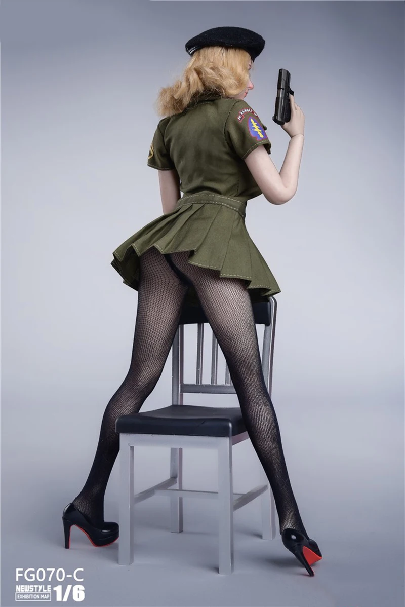 Fire Girl Toys FG070 1/6 Military Style Female Clothes Skirt Beret Seamless Pantyhose Set Model Fit 12'' Soldier Action Figure images - 6