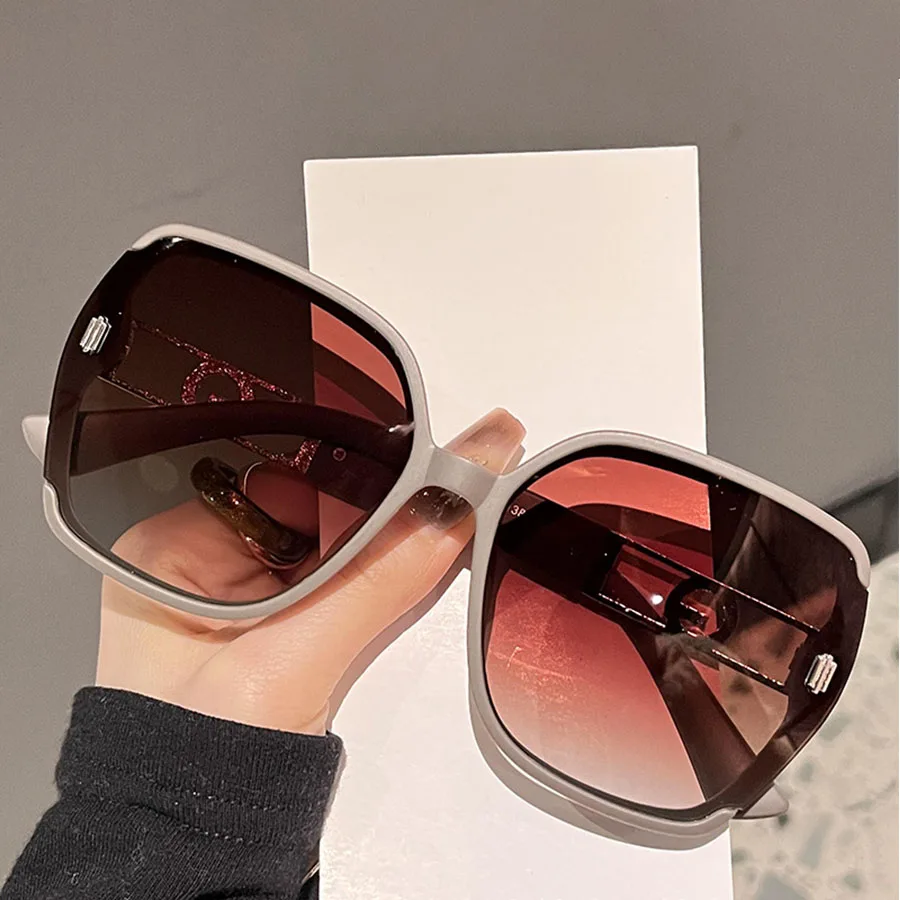 Chic Street Style Sunglasses: The Ultimate Accessory for Outdoor Adventures and Celebrations