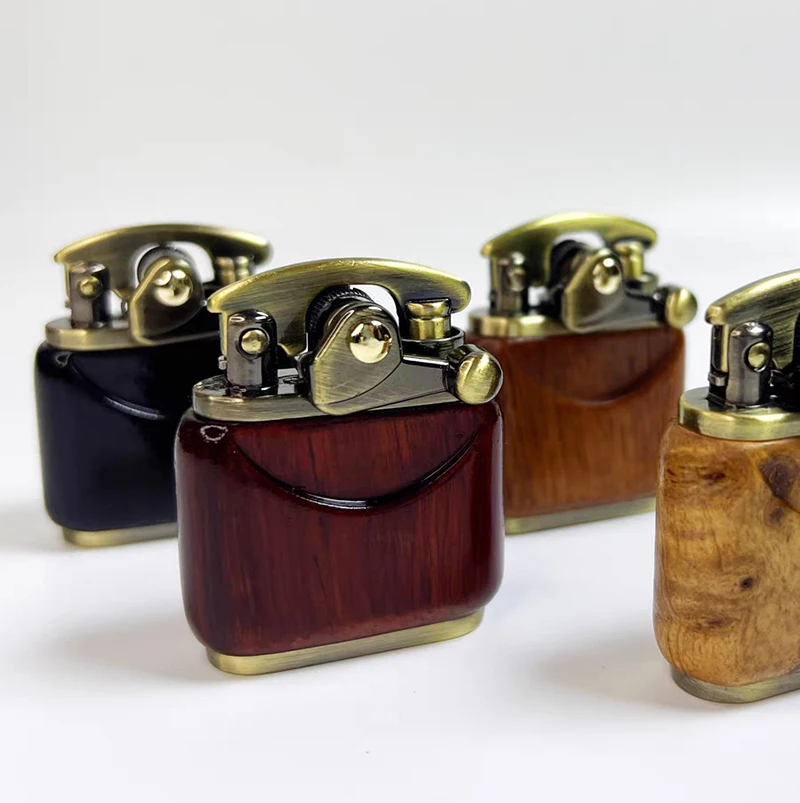 Zoro592ShortRockerArmSemiautomaticWoodKeroseneLighterRed