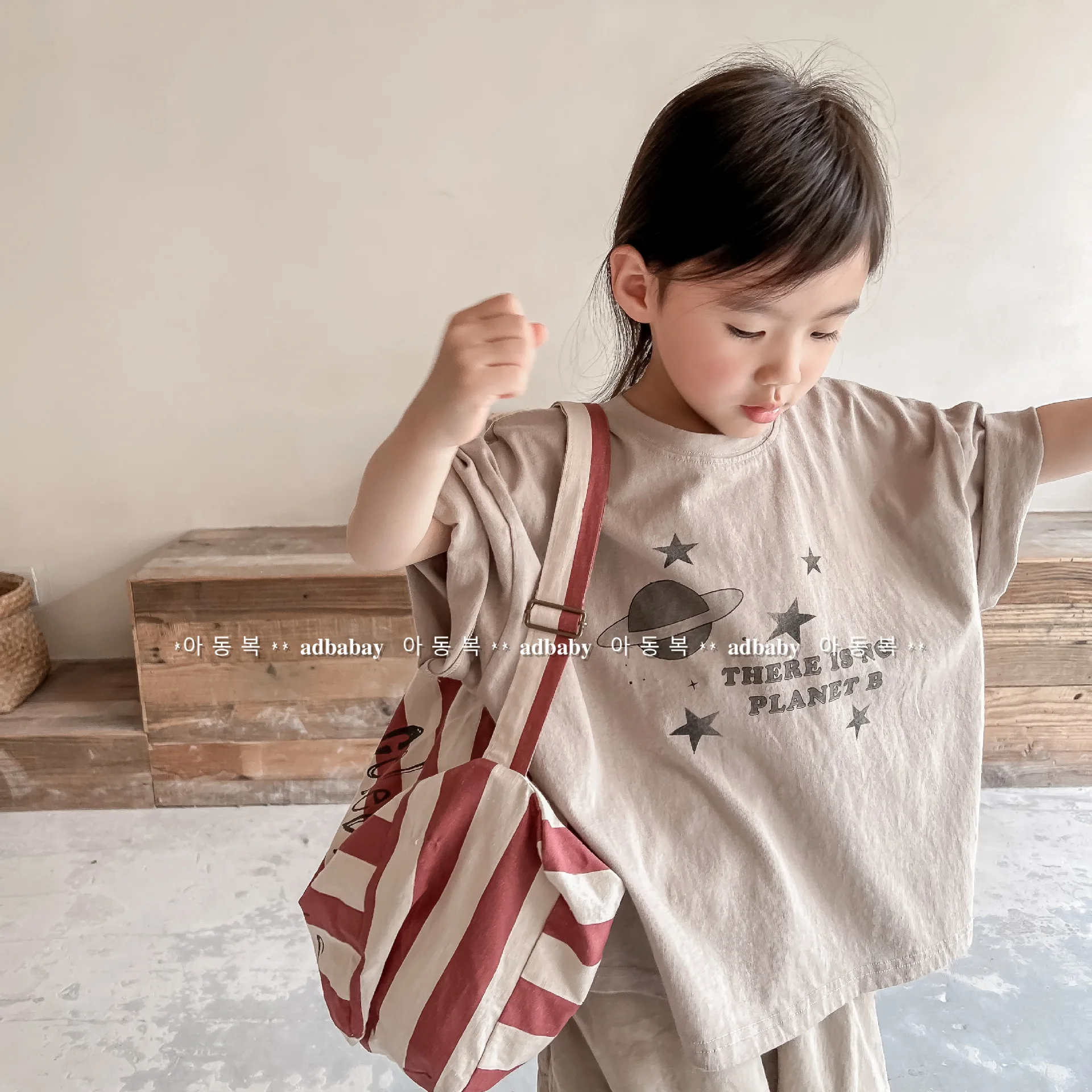 

2022 Ins New Summer Girls Loose Shirts Short Sleeve Girls Cartoon T-shirts Children Clothing