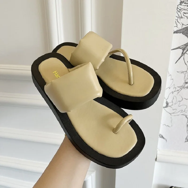 

Women Slippers Flip Flops Shoes Summer Flat Slides Female Sandals Slides Fashion Outside Rome PU Shoes Indoor Zapatillas Mujer