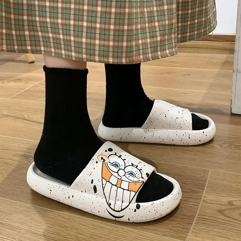 

Women Slippers Ladies Cartoon Graffiti Thick Sole Platform Flat Shoes Non-Slip Living Room Outdoor Couple Slides Women Slippers