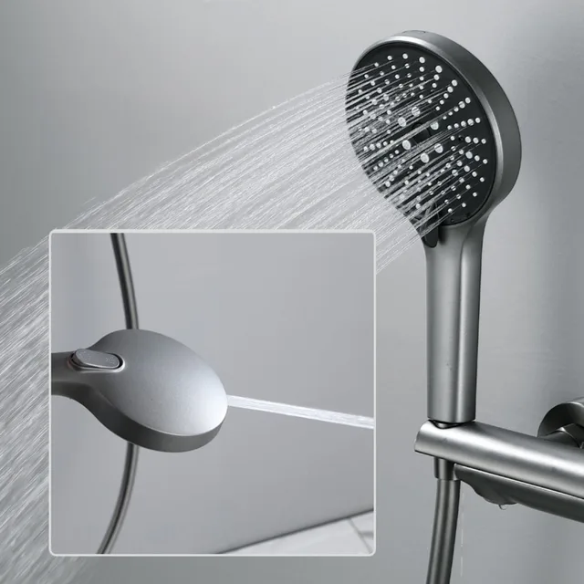 ก๊อกน้ําข้างอ่างอาบน้ําแบบขยายสีเทาปืนหรูหราน้ําร้อนและน้ําเย็นวาล์วผสมทองเหลืองพร้อมฝักบัวปืนฉีด 3