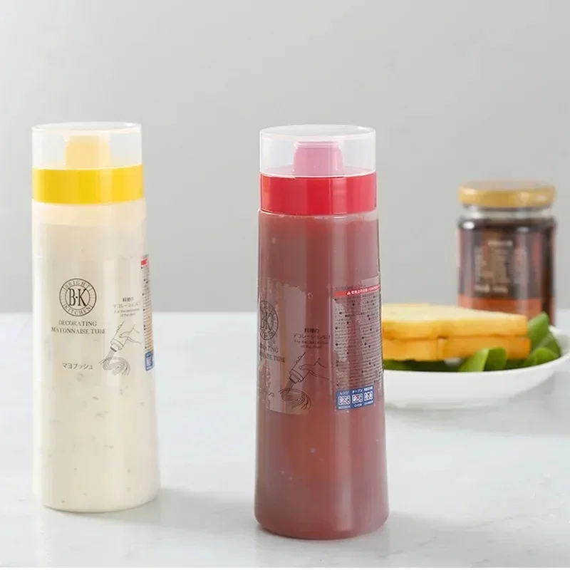 Kitchen Oil Spray Squeeze Bottles High Quality Sauce Bottle Safe Resin 4-hole Oil Dispenser Kitchen Accessories Creative 300ml