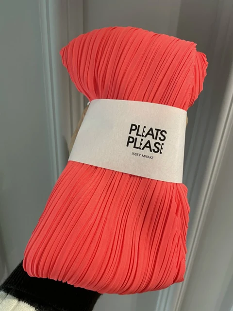 Miyake plissé femmes écharpe châle tissu mode coréenne mince crème solaire écharpe Foulard Femme Luxe Marque Hijabs pour Femme 5 Miyake plissé femmes écharpe châle tissu mode coréenne mince crème solaire écharpe Foulard Femme Luxe Marque Hijabs pour Femme 5