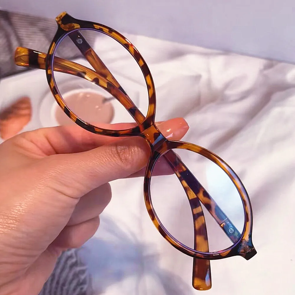 Women Fashion Eyeglasses Anti Blue Light Glasses Vintage small Oval Eyewear Frames Retro Men Leopard Eyeglasses