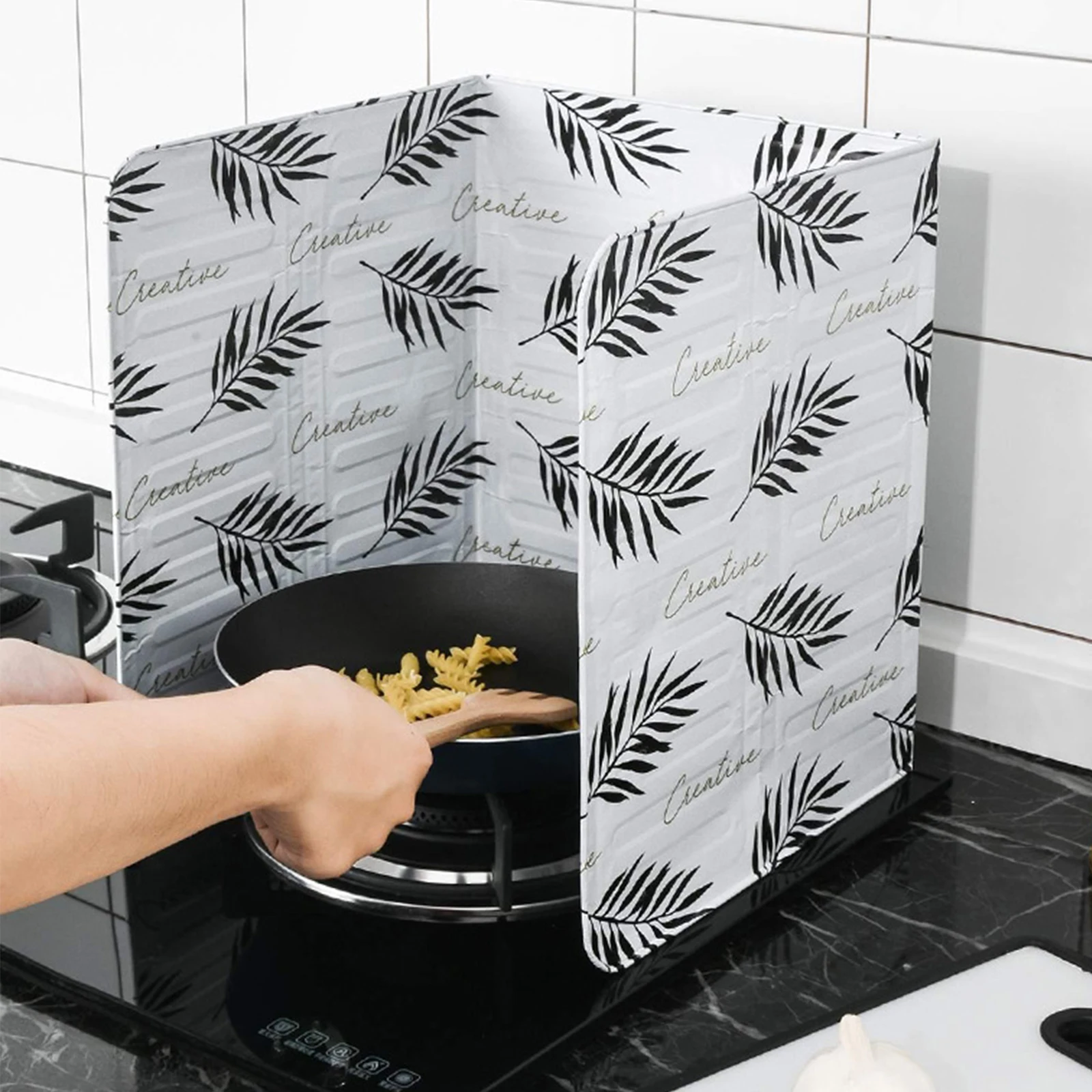 Kitchen Anti Splatter Shield Oil Splash Guard Baffle Proof Plate Heat Resist Oil Splash Protection Screen kitchen splatter screen kitchen splash guard