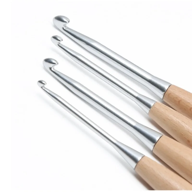 Handmade DIY Crochet For Knitting And Accessories Tool Single Head Wool Crocheting Wooden Handle Crochet Hook For Needlework