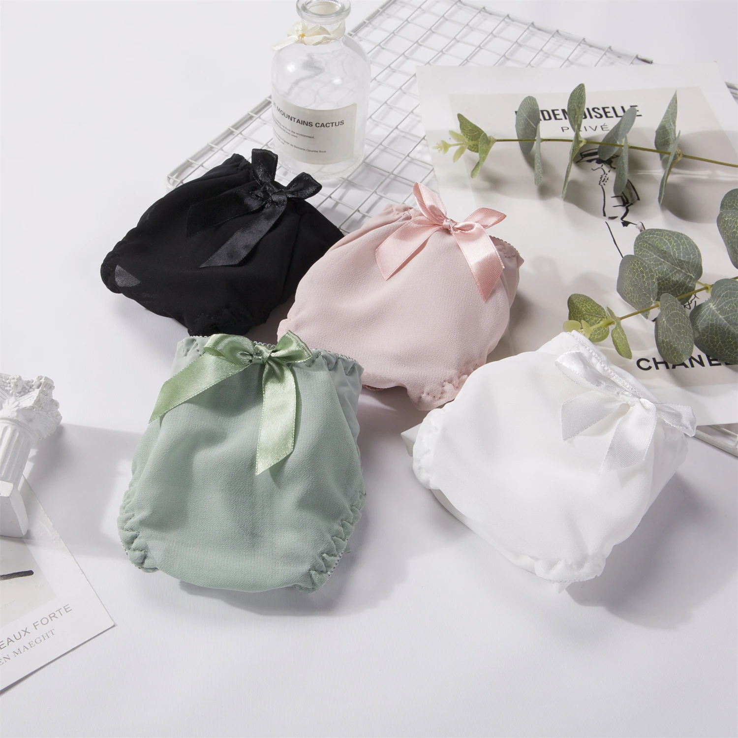 Push-Up-BH Spitzen-BH und Höschen-Set Stickerei-BH-Set Damen Plus Size Deep V Dessous 70 75 80 85 AB Cup für Frauen_voghion.com