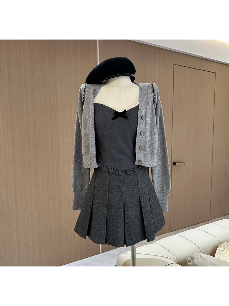 ������ ȸ�� ����� ������ ��Ʈ, 90 ��� ������ Y2k ��Ƽ�� ������ ��Ÿ��, ���� V�� ��Ʈ ���� ������, 2000 ��� �Ƿ�