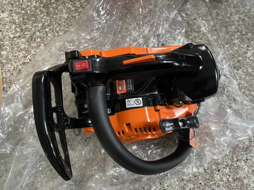 25cc High Power Gasoline chainsaw Handheld Wooden Cutter Home Portable Petrol Chainsaw Wood Cutting gasoline chainsaw