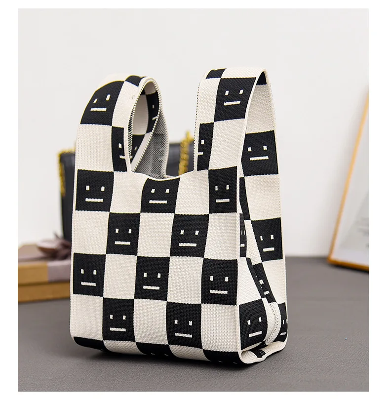 Рисунок 6 - Женская Вельветовая Сумка-тоут