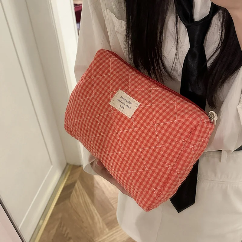 Large Capacity Cotton Makeup Bag Women Checkered Brushes Storage Bag Sweet Cute Travel Toiletry Casual Ladies Soft Organizer