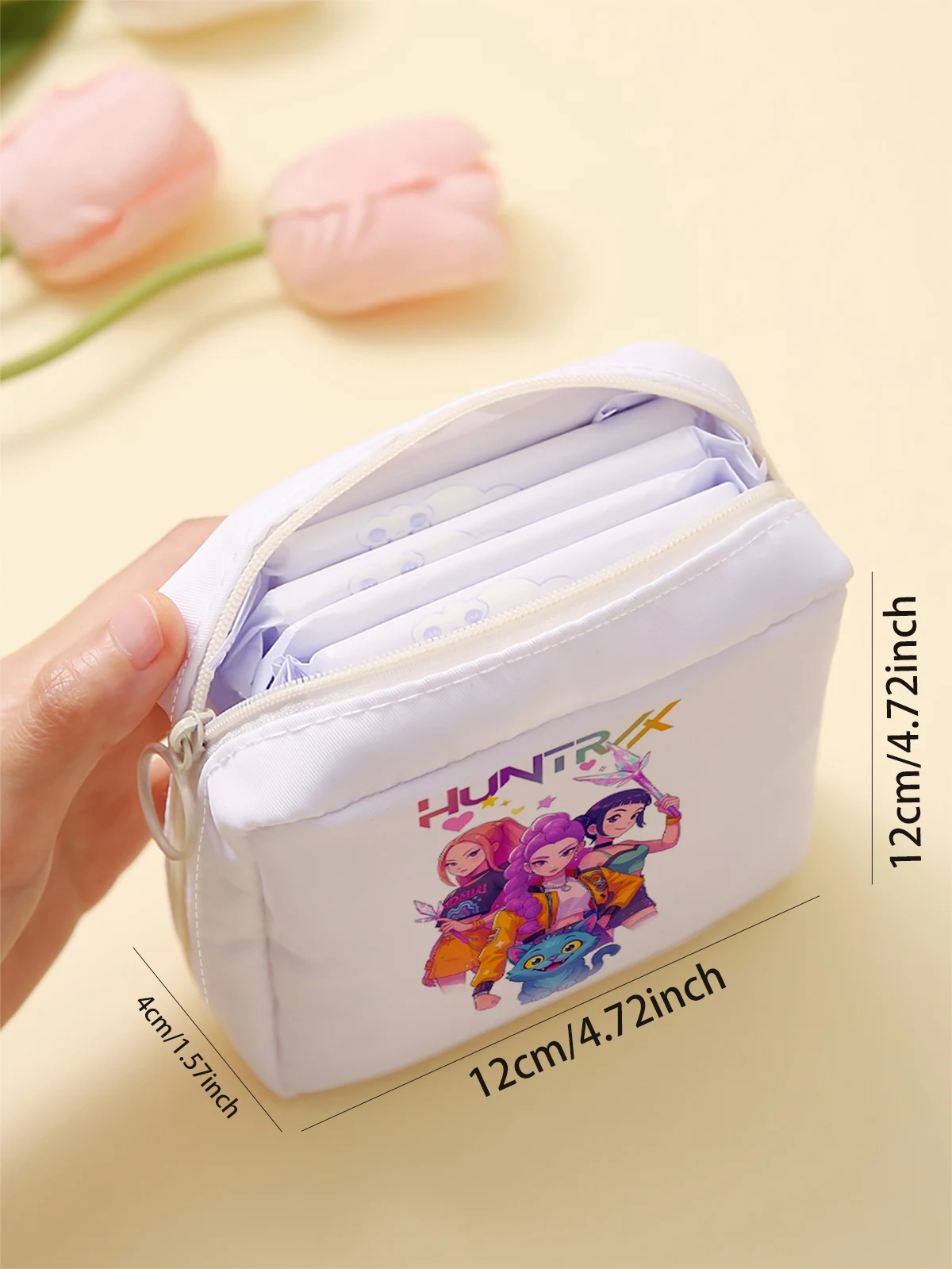Cartoon pattern printed sanitary napkin storage bag, women's lightweight tissue bag, sanitary tissue bag