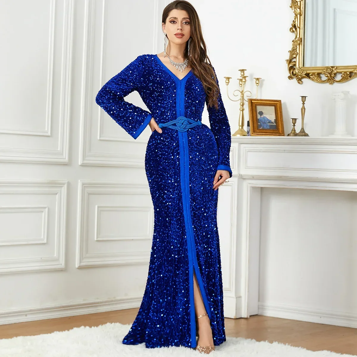 Warm Velvet Muslim Dress Winter Abaya for Women Sequins Arab Party Dresses Split Hem Morocco Abayas Kaftan Long Robe Vestidos