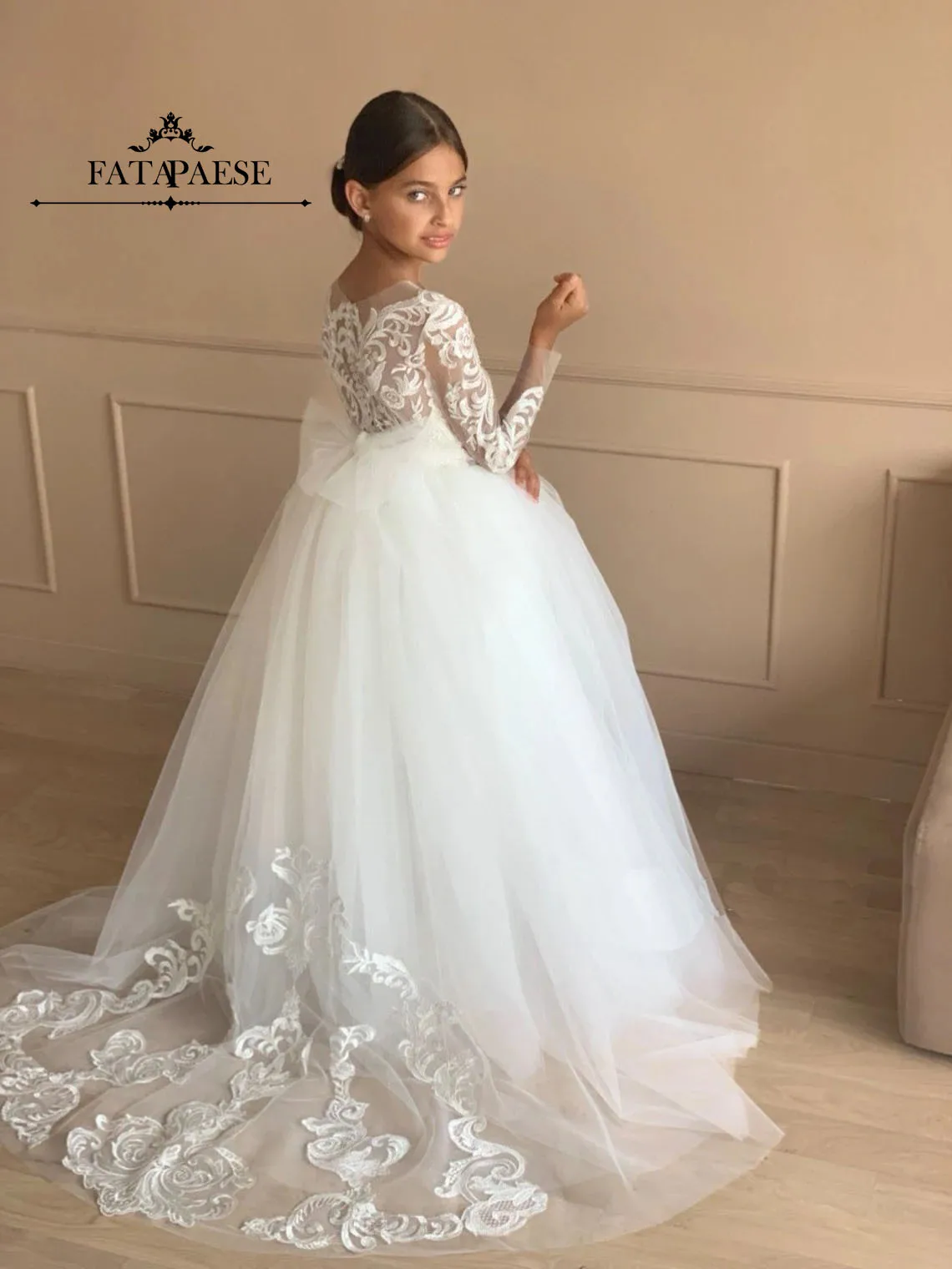 Communion Dress for Girls Long Sleeve Floral Lace Tulle A Line Gown with Bow Train Appqulies Wedding Even Kids floral appliqu&eacute; dress