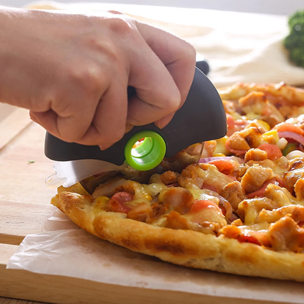 Pizza Slicer Cutter Baking Kitchen Tool Stainless Steel Pizza Cutter Round Wheel Knife for Pizza with Lid Roulette Roller Dough
