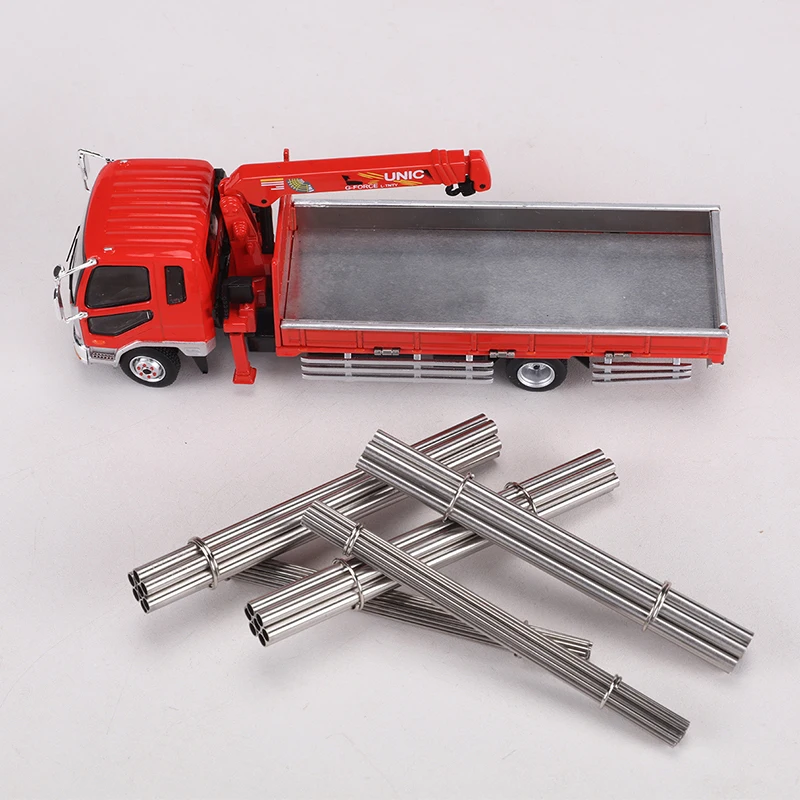 GCD 1:64 Fuso Fighter 1024 Truck Crane Truck Alloy Model Car