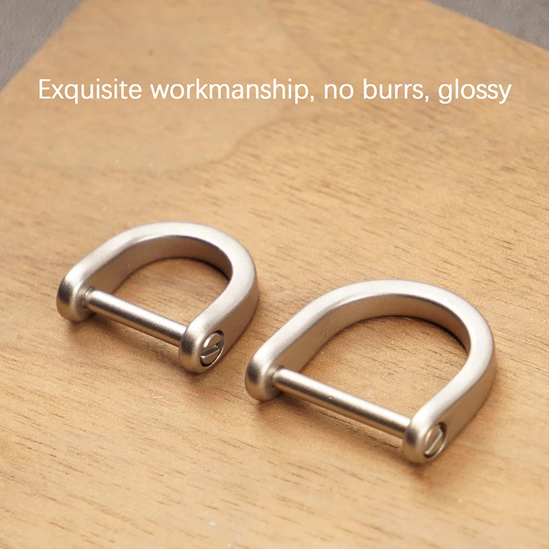 Titanium Horseshoe Clasp Key Shackle with D-Ring Design