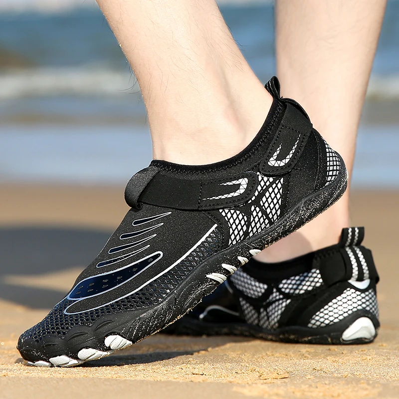 Water Shoes Couple Style Barefoot Beach Shoes Breathable Sport Shoe Quick Dry River Sea Aqua Sneakers Soft Beach Sneakers 35-46 water shoes,aqua shoes,barefoot shoes