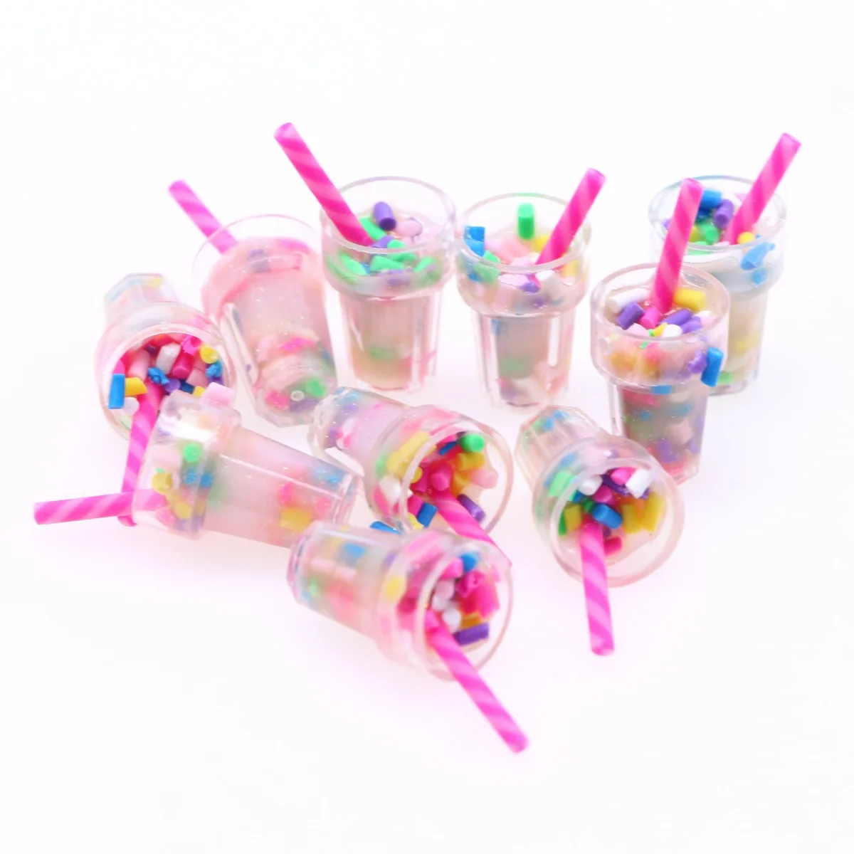 Рисунок 2 - Миниатюрные чашки для молока и