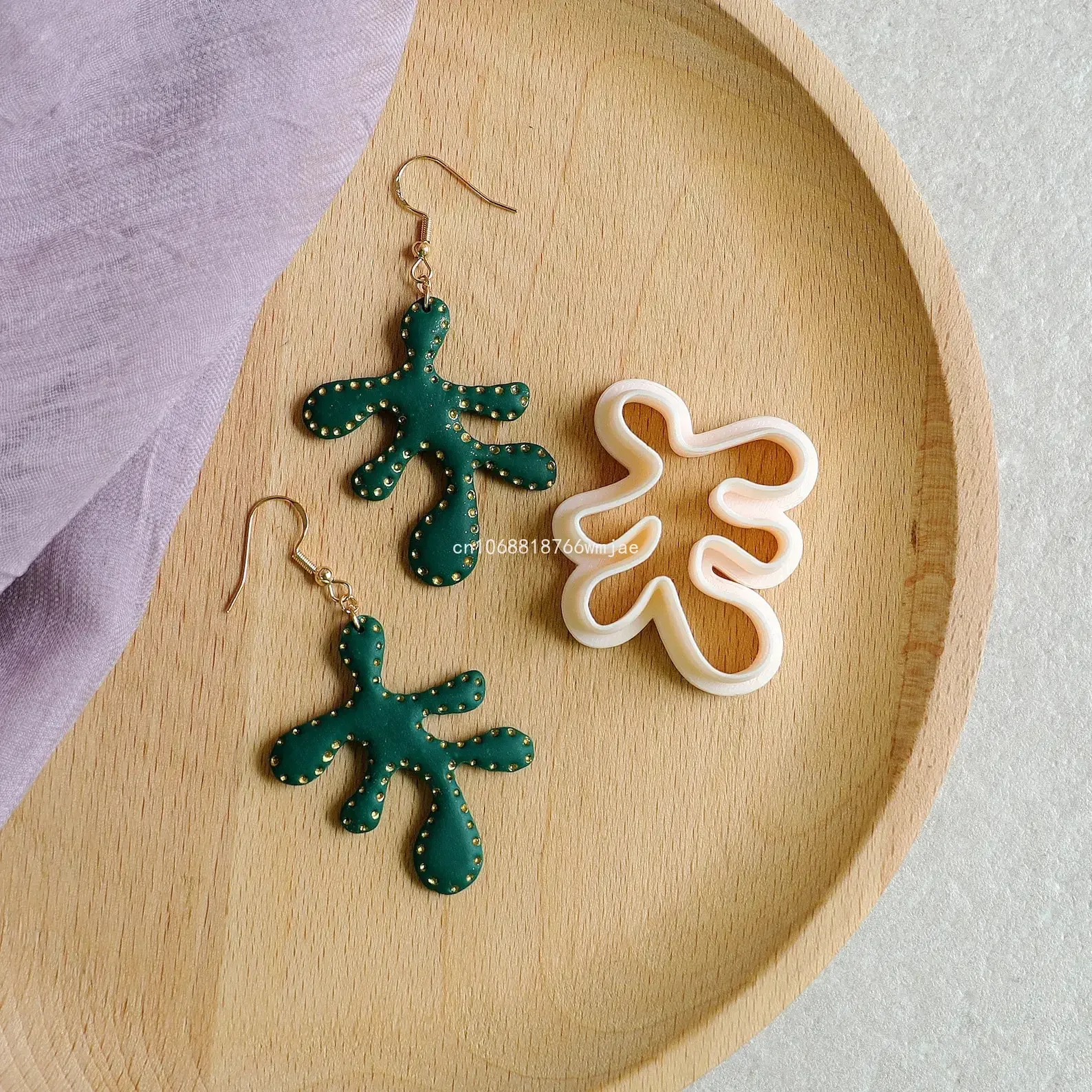 Polymer Clay Cutter Irregular Geometric Polymer Clay Molds Leaves Abstract Shaped Clay Cutters for DIY Earring Jewelry Pendant Embossing Cutting