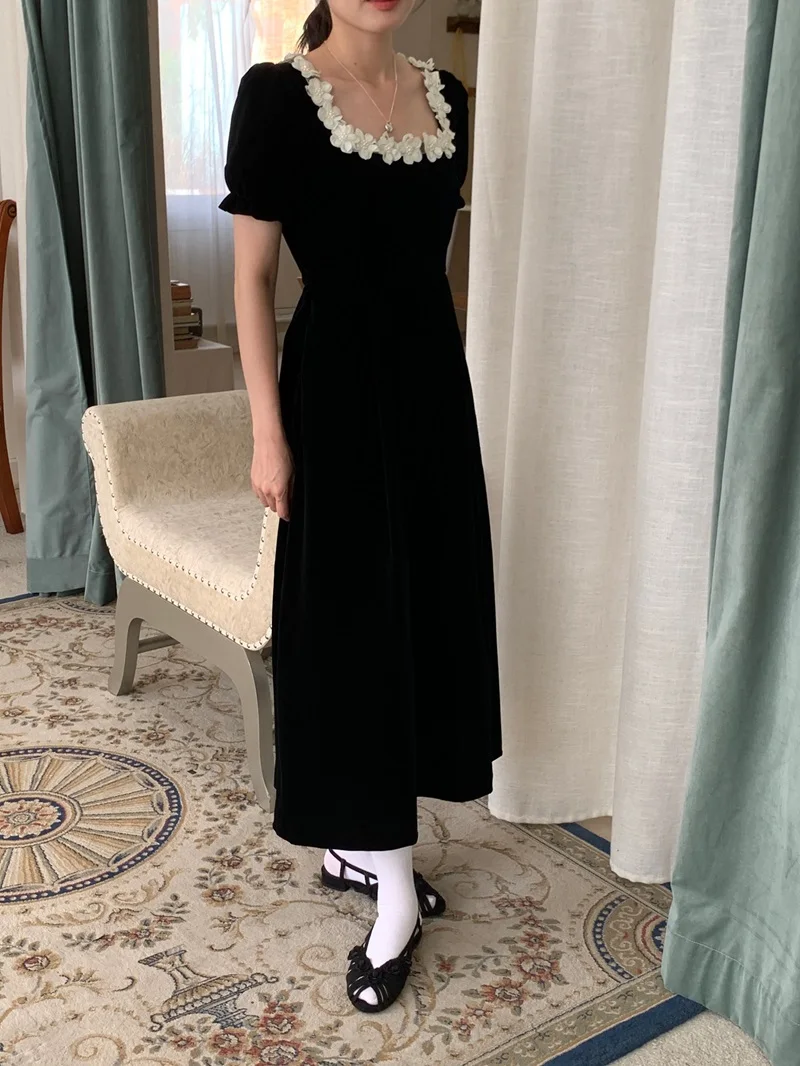 Autumn French Vintage Black Velvet Midi Dresses for Women Puff Sleeves Square Collar A-line Korean Fashion Vestido Mujer New