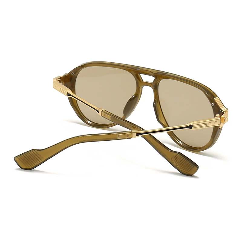 Classic Pilot-Style Aviator Sunglasses with Dual Bridge and Polarized UV Protection