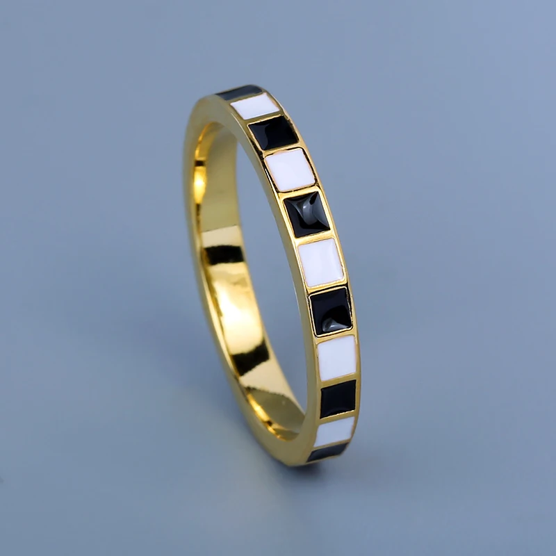 Elegant Checkerboard Black and White Ring - Fashionable Black Gold Jewelry