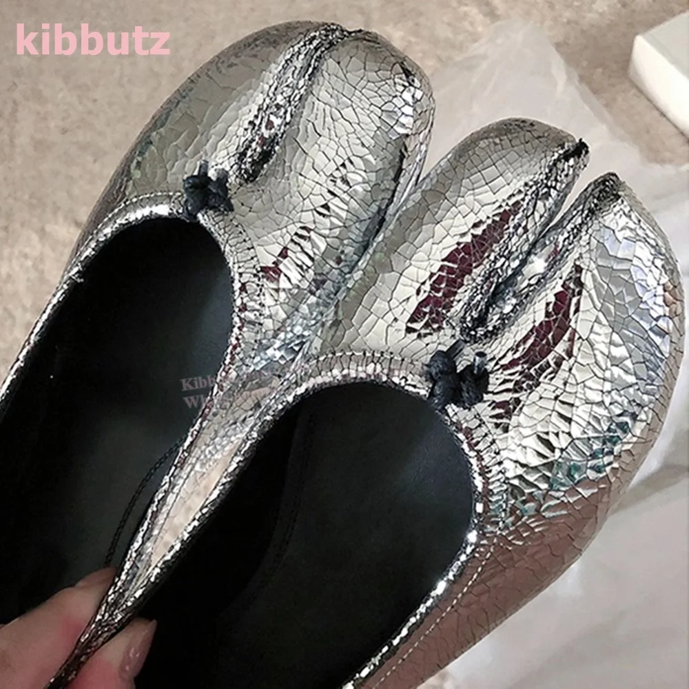 

Tabi Split Toe Mirrors Pumps Patent Leather Flat With Slip-On Solid Color Sliver Fashion Elegant Sexy Elegant Women Shoes Newest