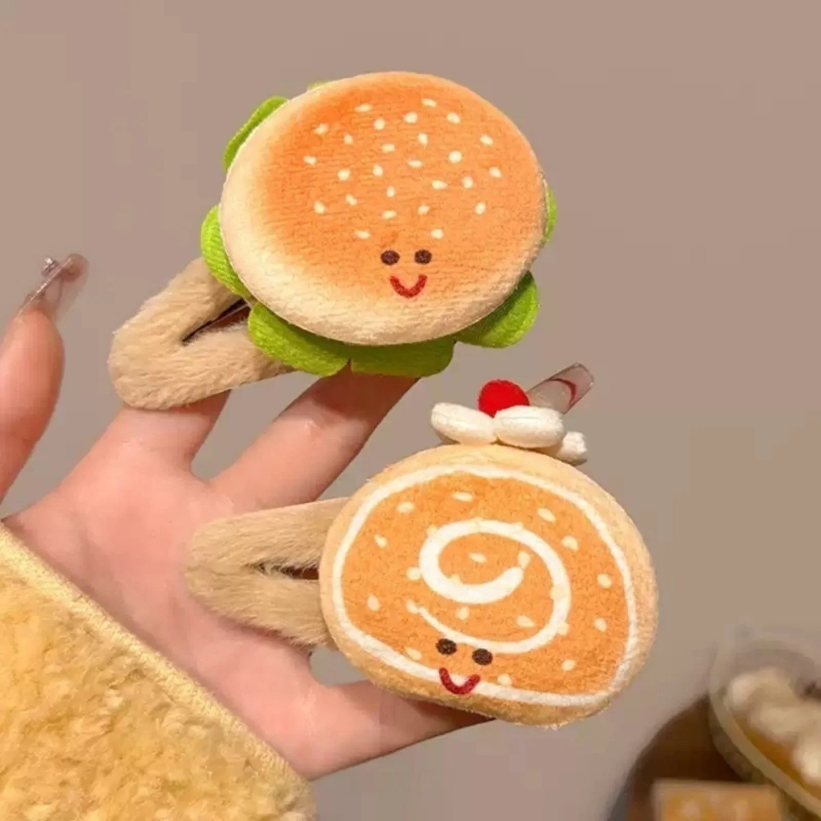 1/4PCS Plush Food - Themed Hair Clips Set, 4- Piece Bread, Burger & Pastry Designs, Cute Hairpins for Kids' Hairstyles