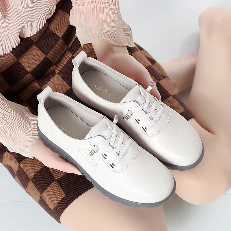 Spring Autumn Anti-slip Soft Bottom Comfort Fashion Women Oxford Single  Shoes Casual Flats Lightweight Soft Leather Sneakers