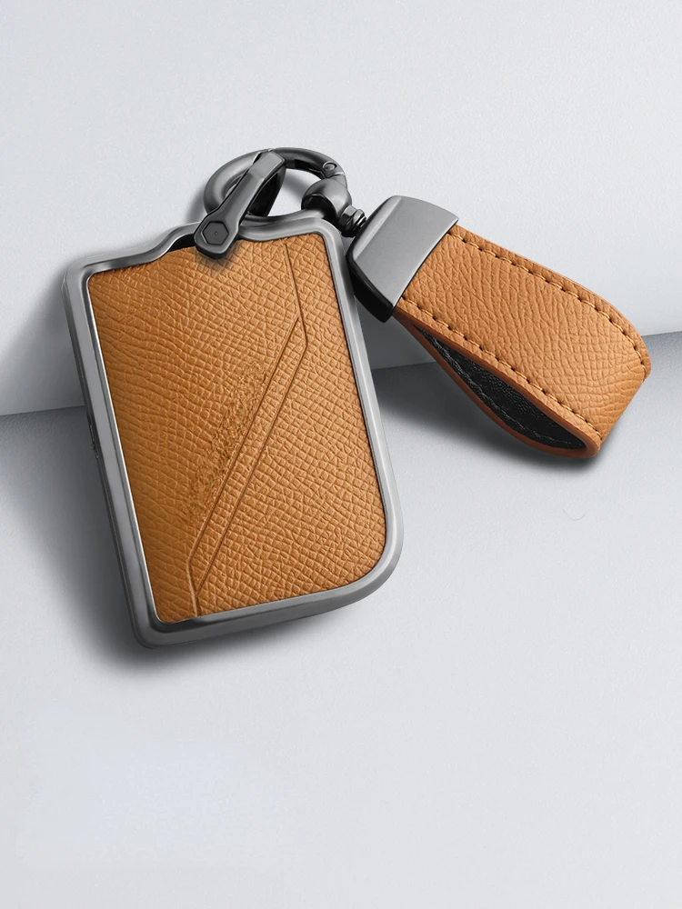 

Suitable For LYNK& CO 05 2020 2022 2023 Simple Style Handmade Aluminum Alloy + Leather Car Remote Key Case Cover