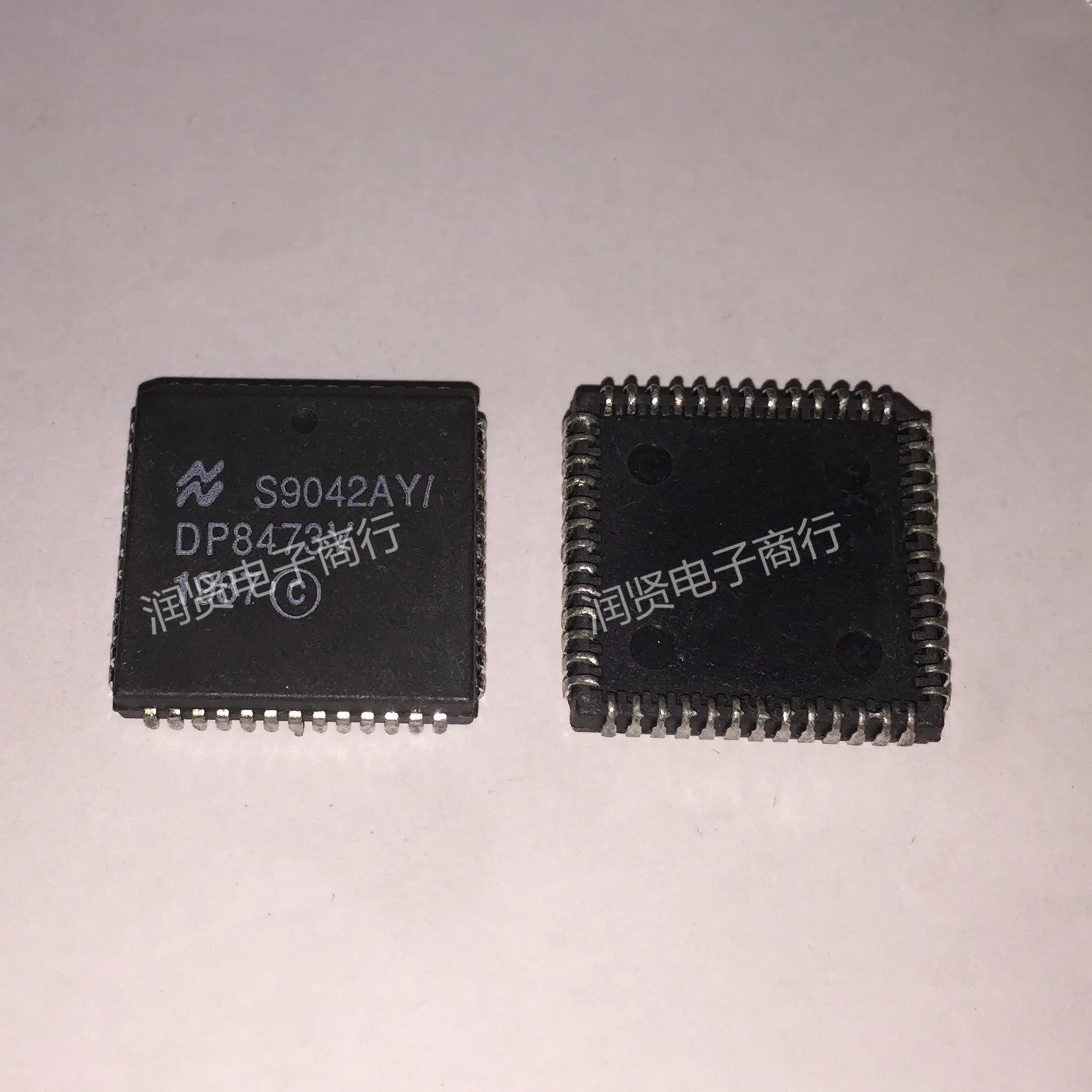 

2 шт. DP8473V DP8473V PLCC новый оригинальный