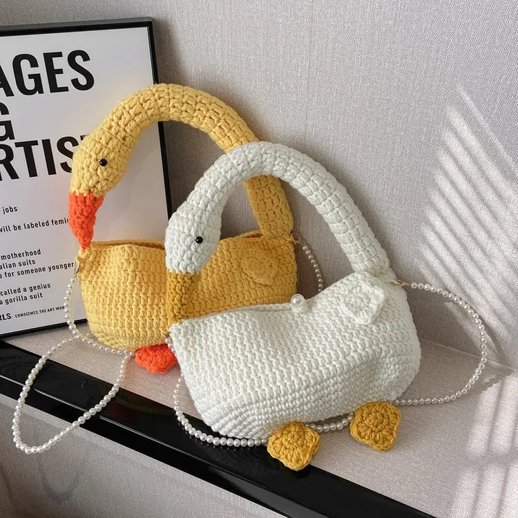 Hande made wool duck shoulder bag crochet niche design tote cute goose