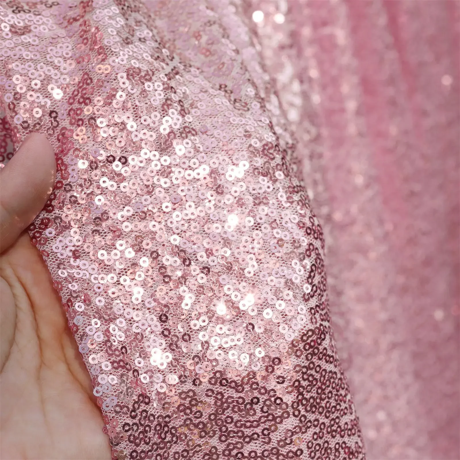 Light Gold Sequin Table Skirt Tablecloth Glitter Sparkly Shimmer Rectangle Table Covers Birthday Party Event Wedding Decor