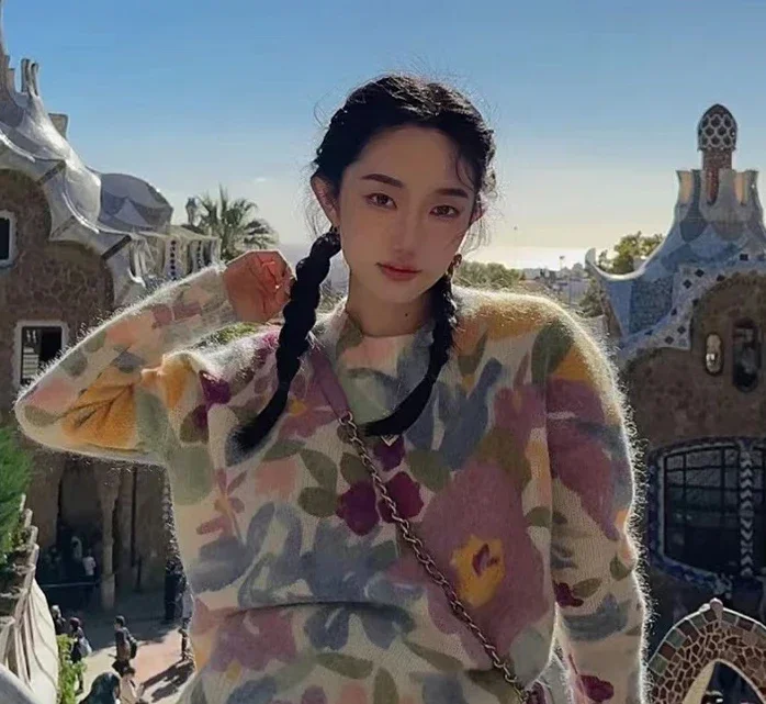 

Fashion Retro Style Floral Print Knitted Pullover Loose Sweater Autumn and Winter