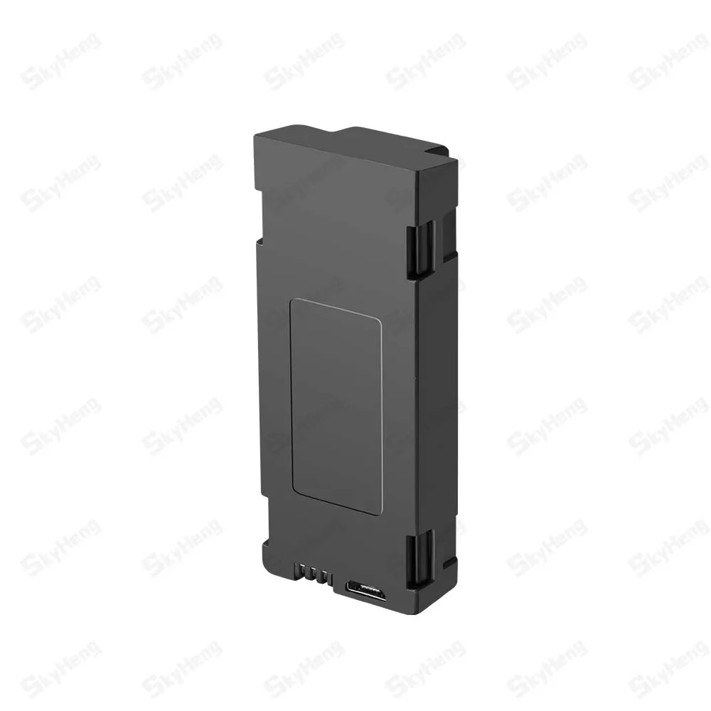 Batterie X2 pour drone M7, inclinée montrant la prise et les indications de capacité.