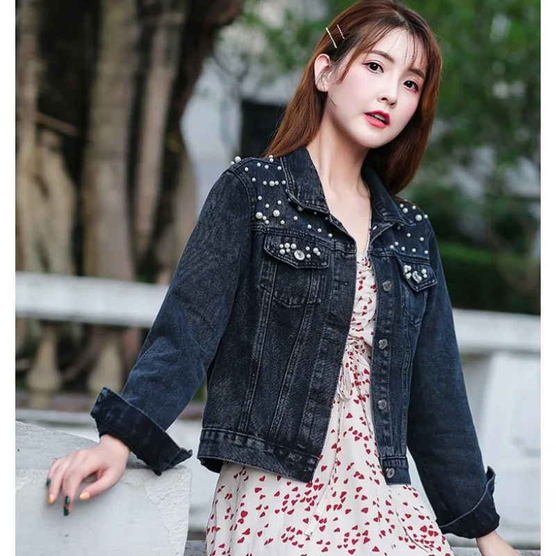 2024 Women's Short Denim Jacket Beaded Pearl Jacket Loose Spring and Autumn New Denim Jacket 3