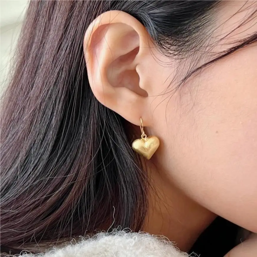 女性のためのスターリングシルバーとゴールドのハート型