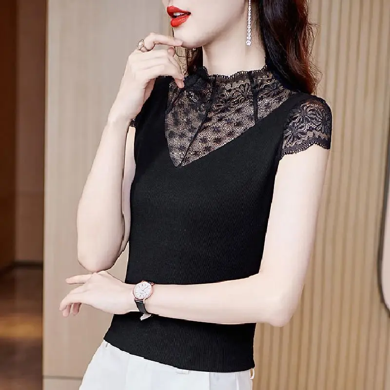 

Women Spring New Fashion Sweet Young Style Pullovers Base Layers Lace Hollow Out Knit Waistcoat Casual Versatile Sleeveless Tops
