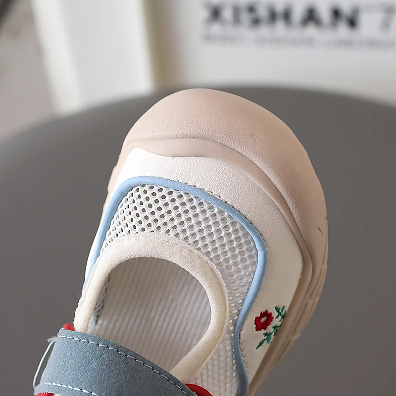 Slide image 1811cb4008e04361ba602178a7a99009