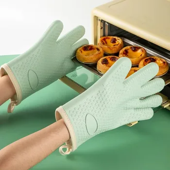 Silicone Oven Mitts 1