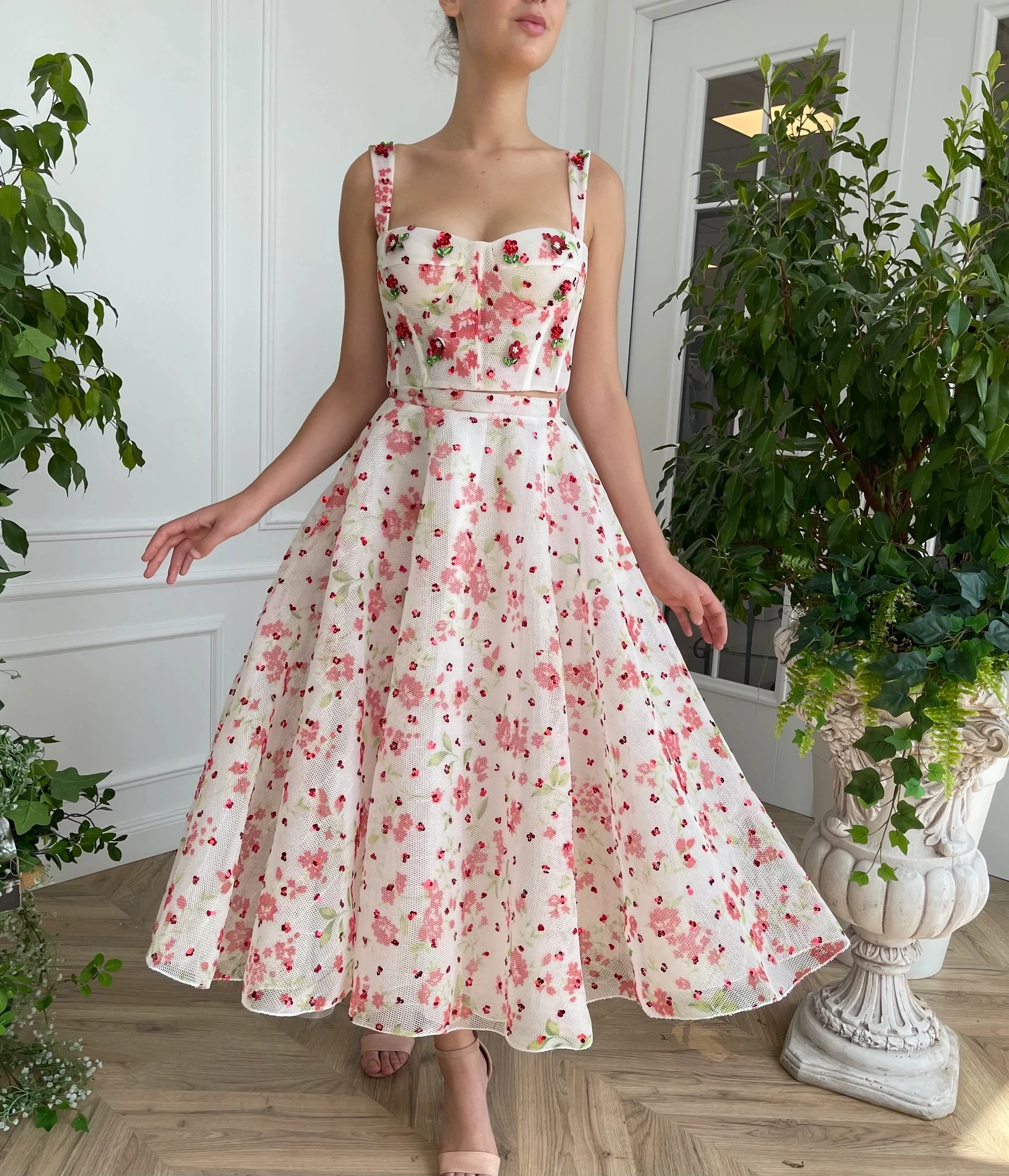 Vestidos de Noite a Linha Cintas de Espaguete Vestido de Baile Rosa Impressão Tule Comprimento Curto Turquia Dubai Arábia Saudita Chá 6 cintas de espaguete tule chá comprimento curto