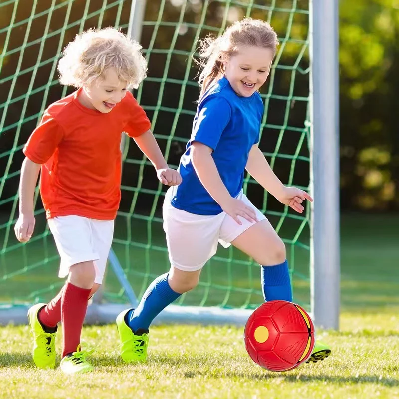 

Funy Flying UFO Magic Ball Toy Flat Throw Disc Ball Without LED Light Kid Outdoor Garden Beach Game Children's Sports Balls