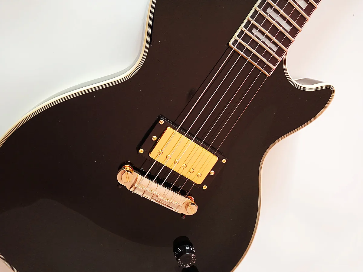 

Rosewood Fingerboard, Black Color ,Mahogany Body, 6 Strings Guitarra,High quality Electric Guitar