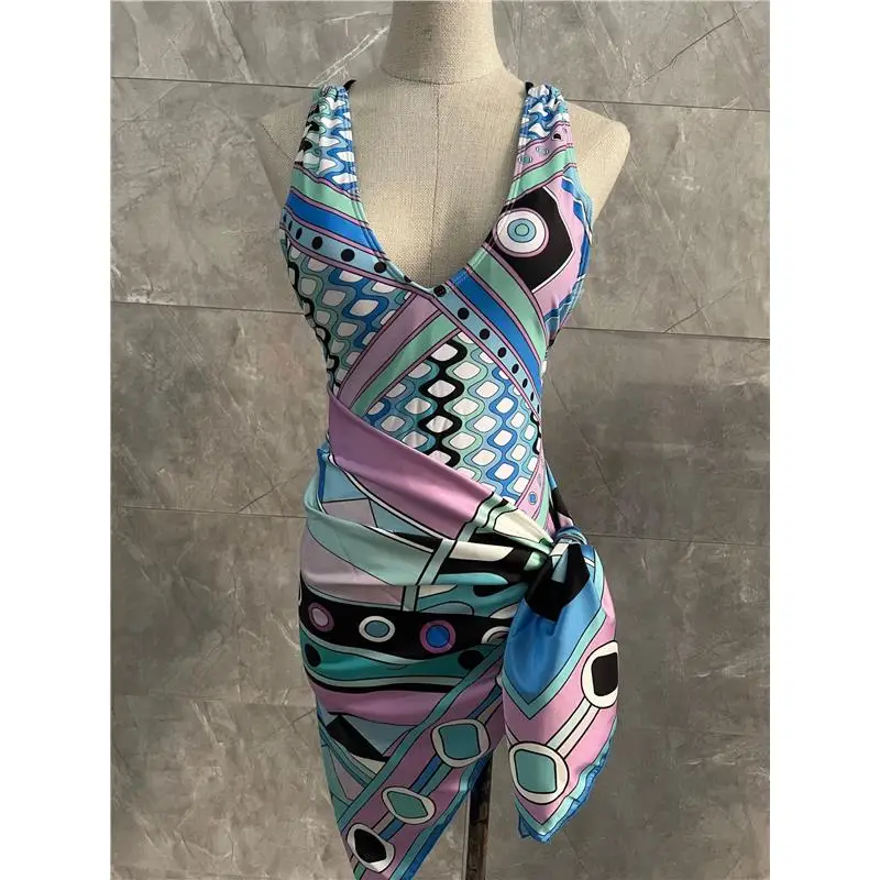 Sexy Bikini Swimsuit 2025 New Sle One-Piece Two-Piece Women's Swimming Costume Attractive Poolwear Beachwear Fitn Swimwear