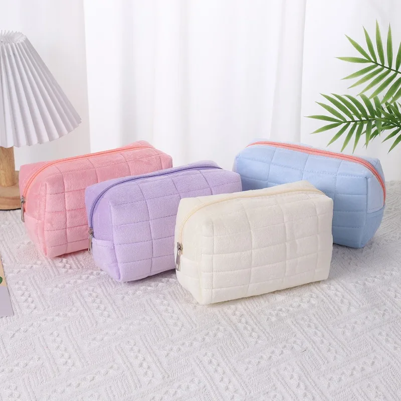 Cosmetic Bag Plush Makeup Pouch Large Capacity Travel Toiletry Bag Organizer Storage Female Travel Wash Pouch