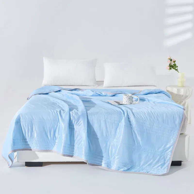 Cool Feeling Silk Ice Cream Summer Comforter Mother and Baby Grade Solid Color Summer Comforter Cold Feeling Explosion